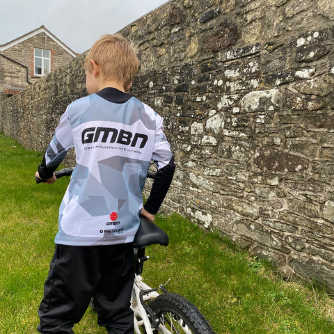 GMBN Kids Archive Camo Jersey Long Sleeve - White & Grey